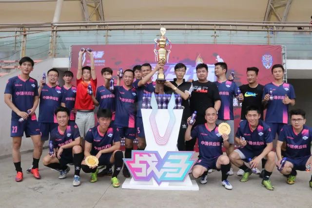 中国男足1-0沙特！赛后沙特主帅盛赞中国队一人，他是国足的未来